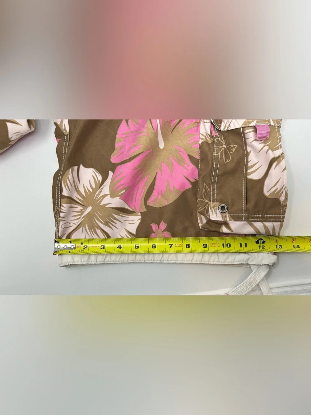 Vintage Abercrombie & Fitch Tugger Shorts Brown Pink Floral Hawaiian 40W